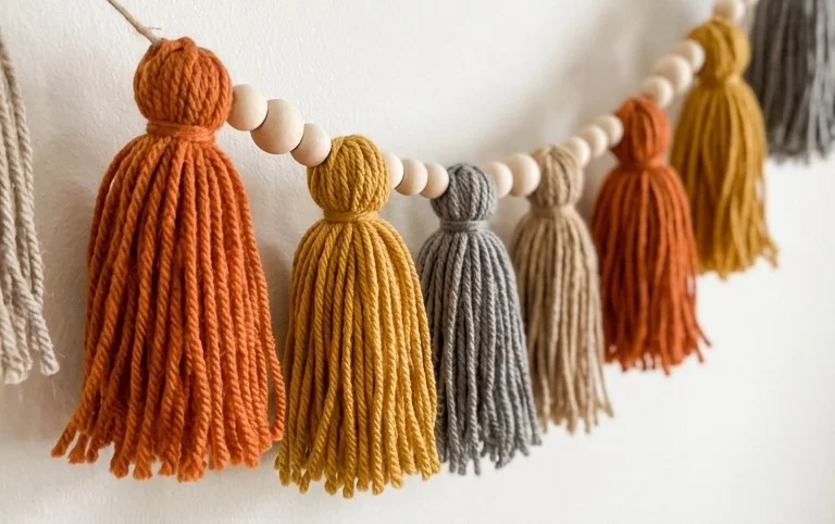 How to Make a Fall Yarn Tassel Garland